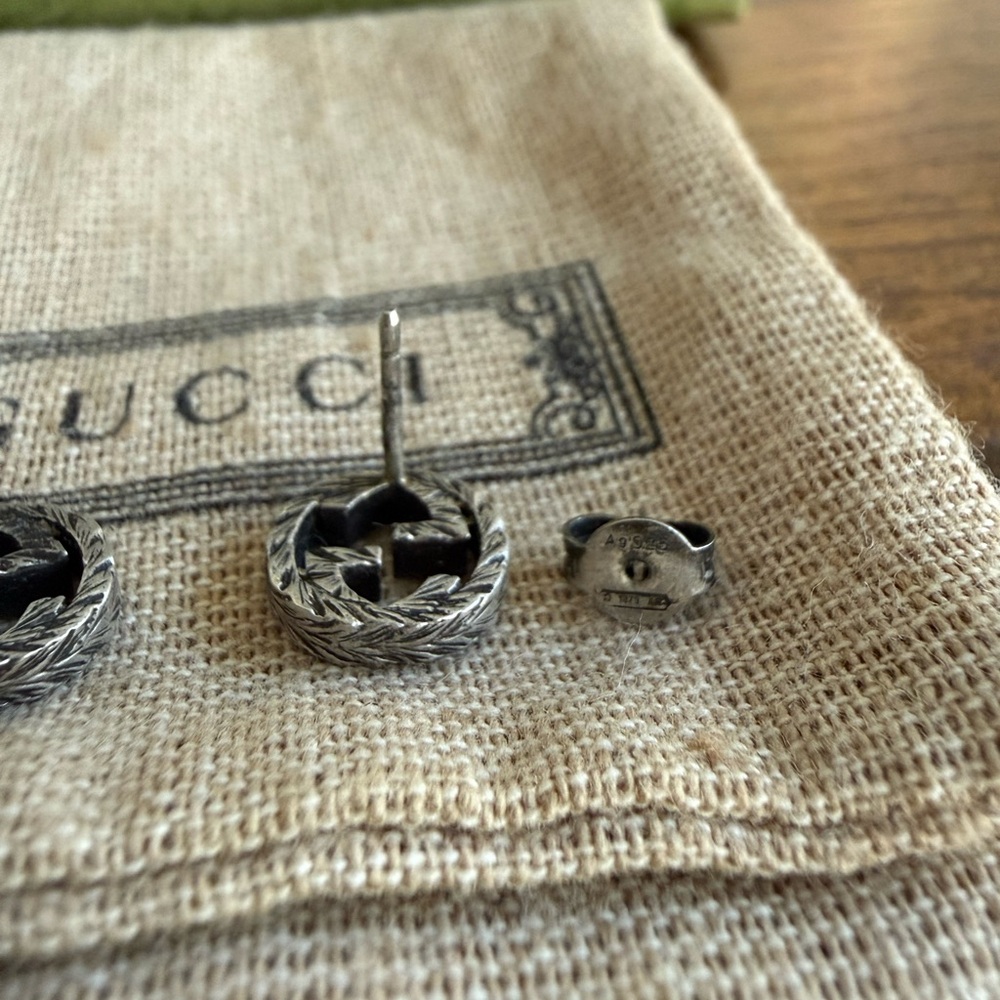 Stud Earrings With Interlocking G Motif in Aged Sterling Silver - Picture 5 of 7